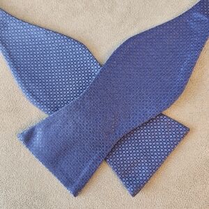 Cremieux bow tie men's blue pastel 100% silk self formal prom wedding new $35